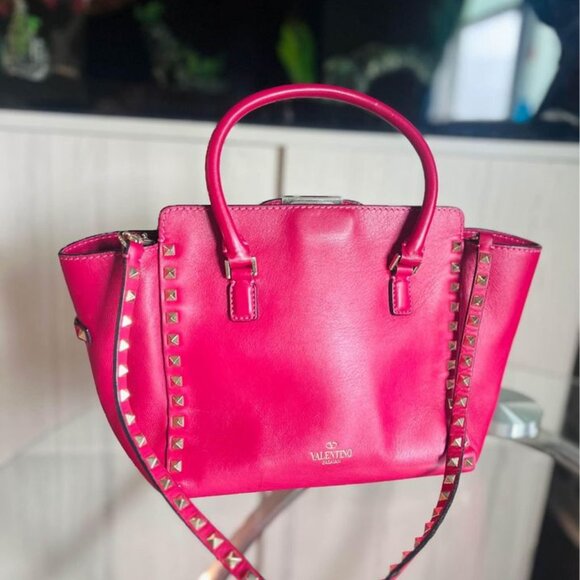 Valentino - Picture 1 of 5